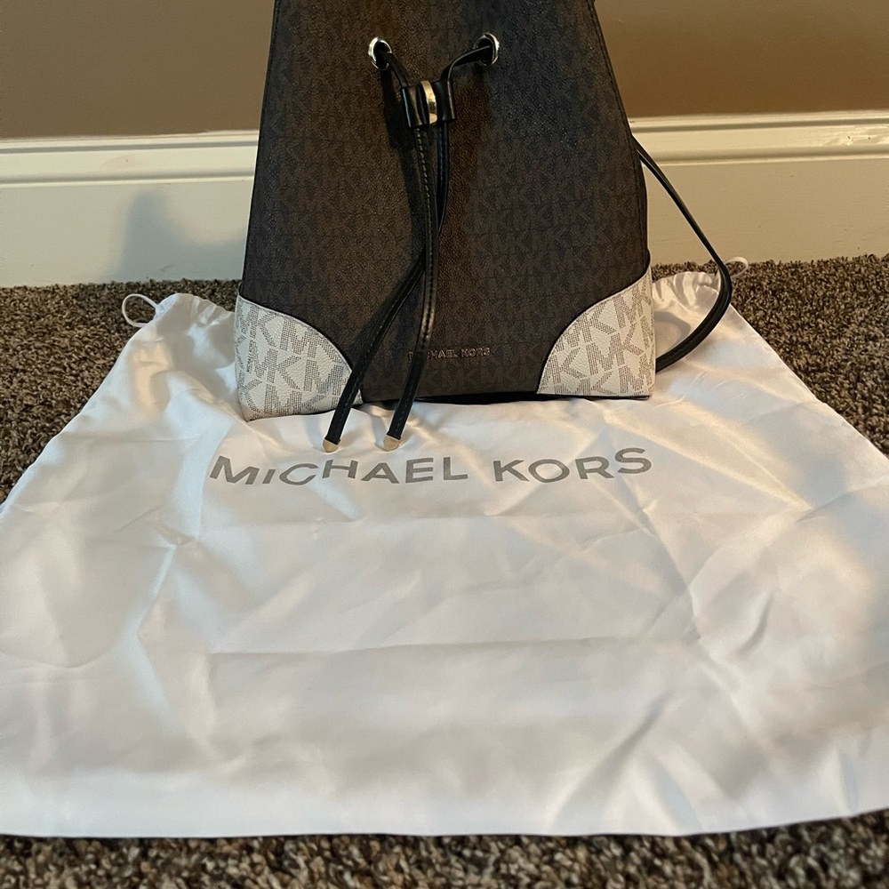 Michael Kors Brown Bucket Bag